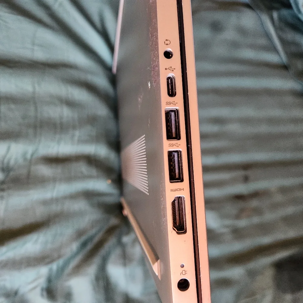 HP Desktop Laptop-last chance going out of business